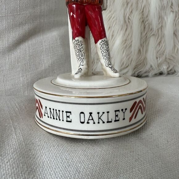 Vintage Schmid Annie Oakley Music Box Plays Those Were the Days Twirls Japan - Picture 4 of 13